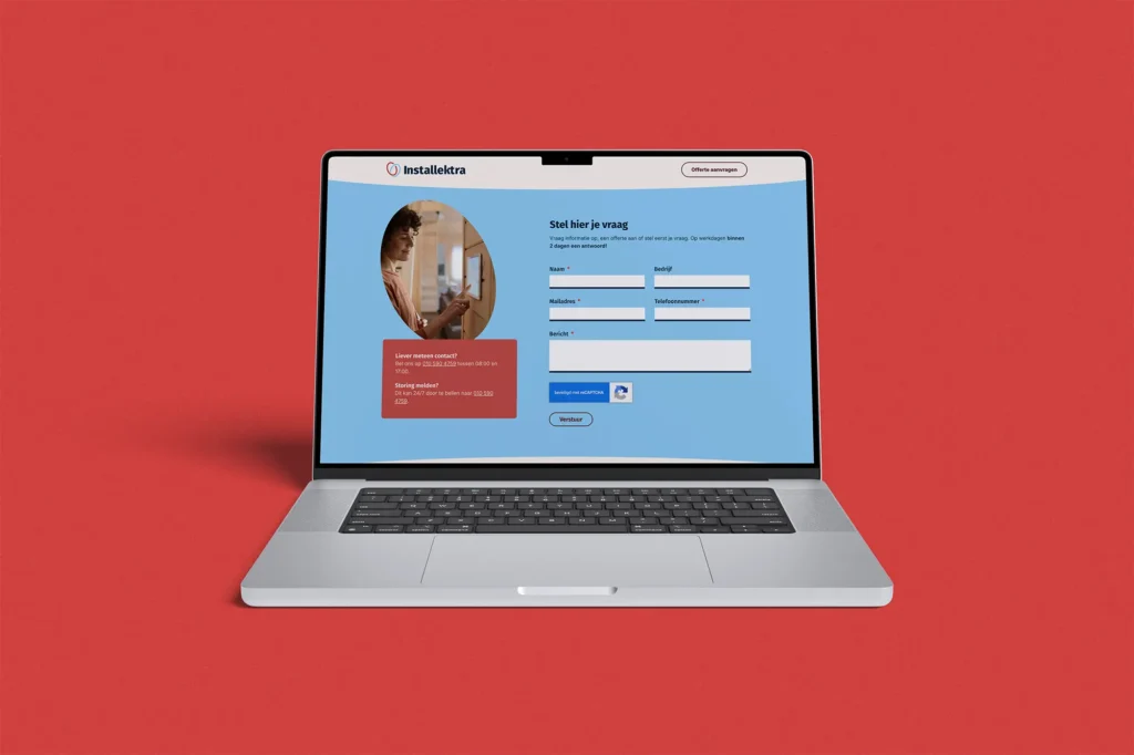 Onepager van Installektra met een uitgebreid formulier